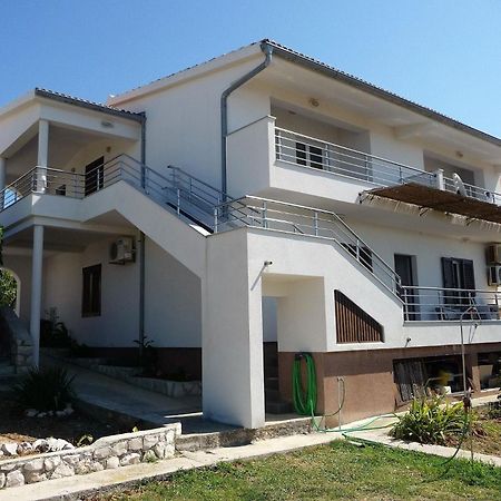 Apartments Marietta - Sea View 르티나 외부 사진